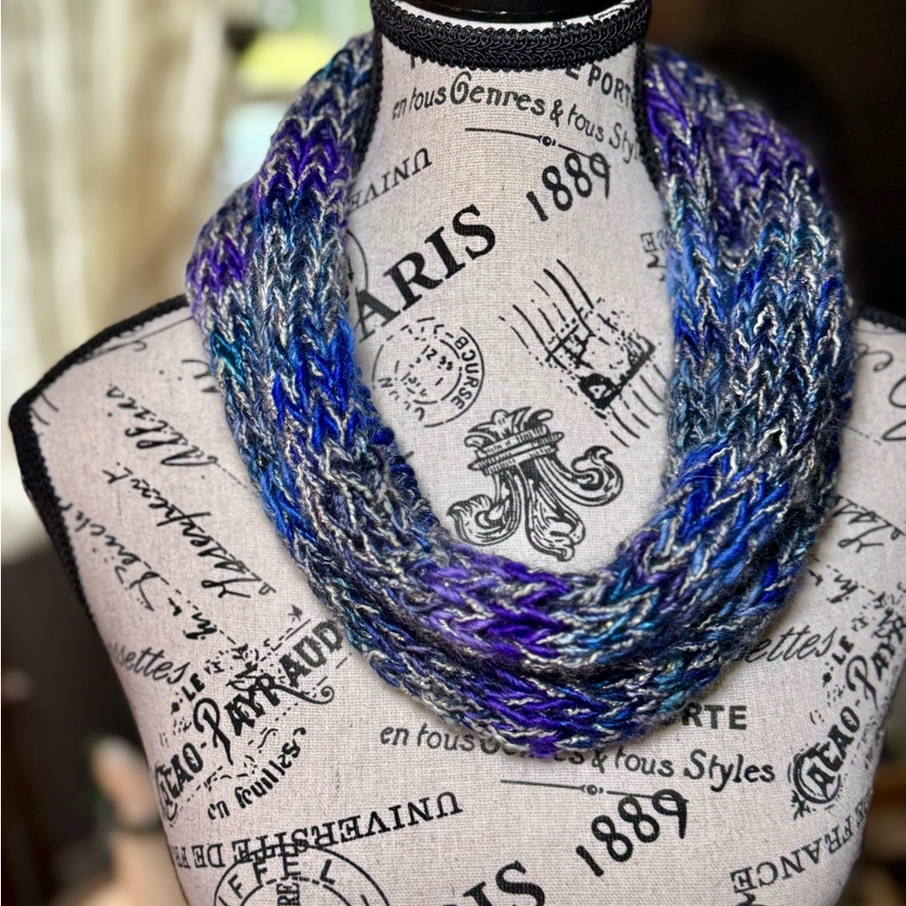 Hand Crafted Multicolor Knit Cowl - Picture 4 of 13
